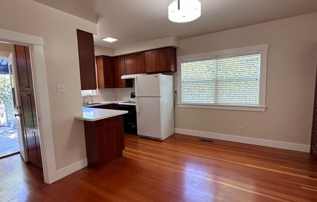 2 beds, 2 baths, $3,700