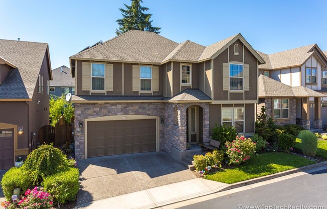 Stunning 3 BD* 3 Full Bath* Single Family Home Located In Orenco! This Big Luxury Home Has it All*By Intel & Park*Fncd