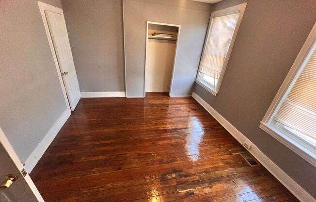 3 beds, 1 bath, $1,250