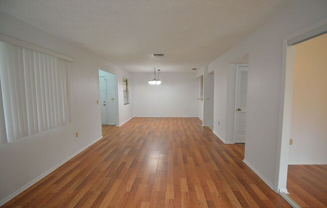 Baywood Meadows: $1600/mo  2 Bed/2 Baths, plus Den/3rd Bedroom AVAILABLE NOW!