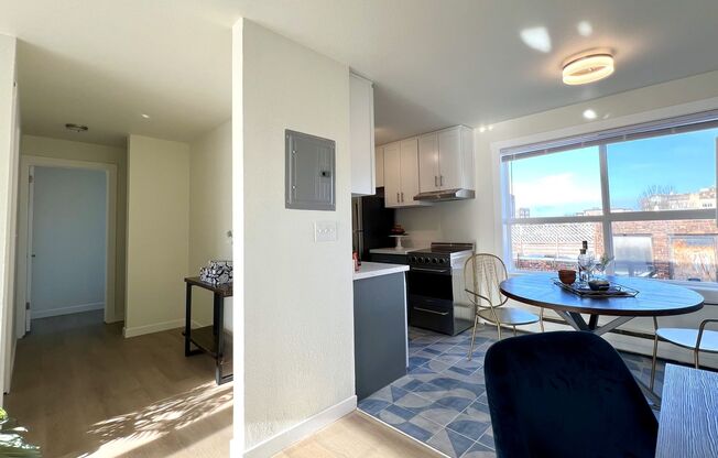 2 beds, 1 bath, 735 sqft, $2,125, Unit 109