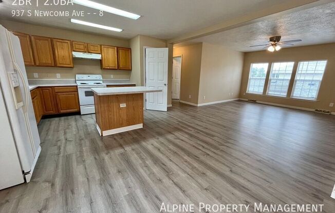 937 S NEWCOMB AVE