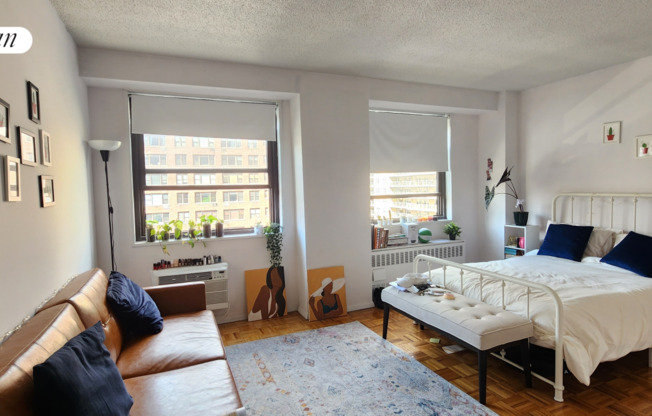 Studio, 1 bath, $3,200, Unit 8H