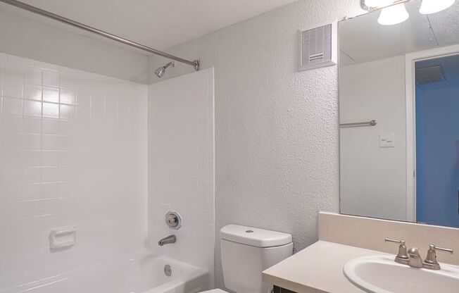 1 bed, 1 bath, 501 sqft, $749, Unit 102