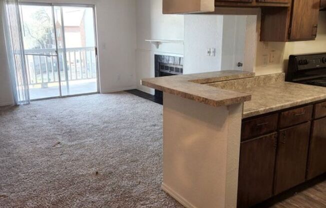 1 bed, 1 bath, 759 sqft, $849