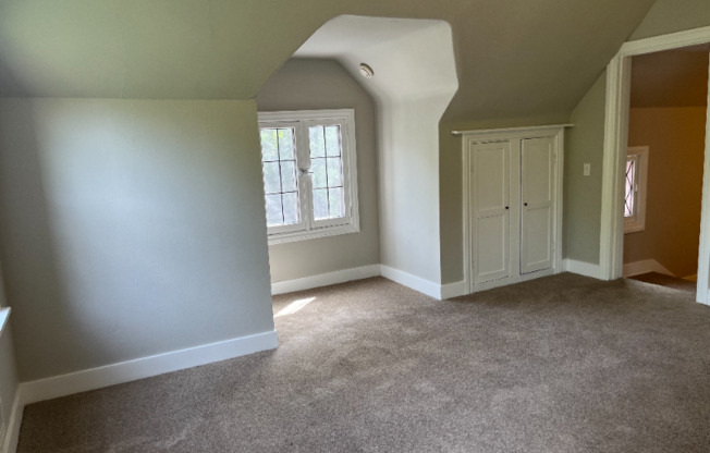 12631 34 AVE S