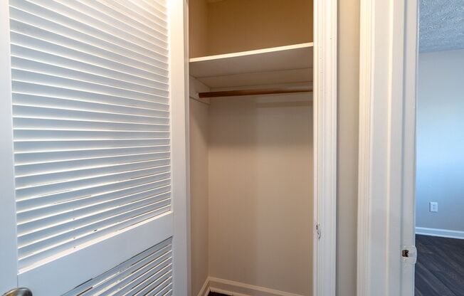 1 bed, 1.5 baths, 700 sqft, $1,200, Unit 1538-L