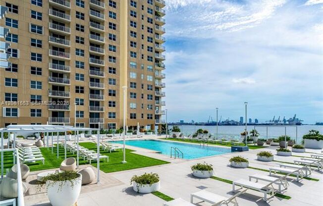 2 beds, 2 baths, $4,200, Unit # 1603