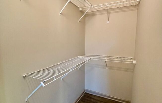 2 beds, 2 baths, 929 sqft, $1,025, Unit 1720-A05