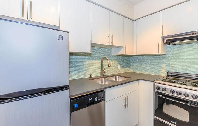 1 bed, 1 bath, 525 sqft, $1,500