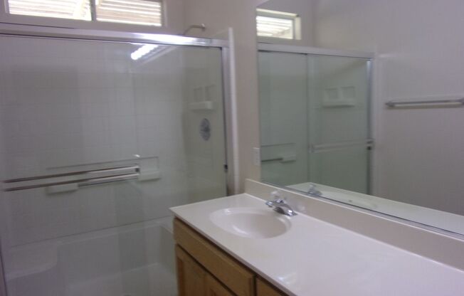 3 beds, 2 baths, $2,800, Unit Vacaville, CA 95688