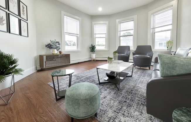 44 FENTON ST