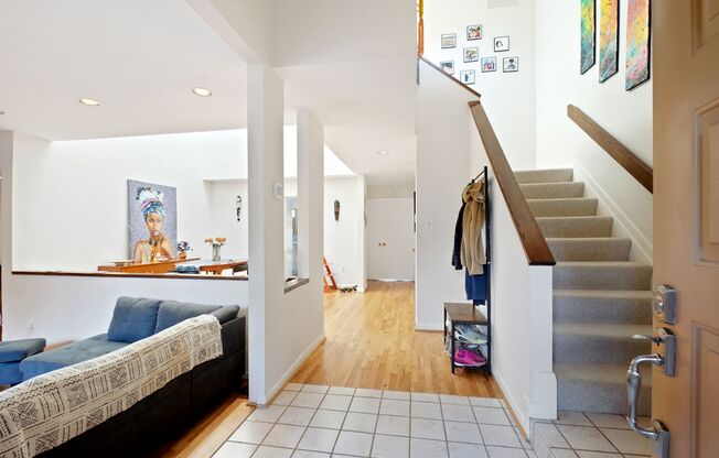 Contemporary 3BR/3BA Retreat in Sought-After Strathmore Place