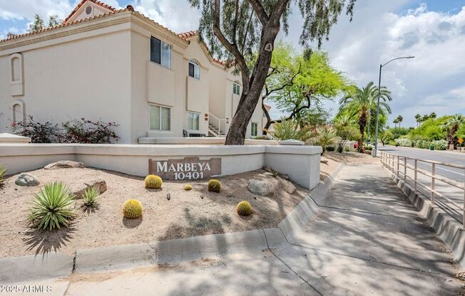 2 Bedroom, 2 bathroom, all Appliances Paradise Valley GEM available NOW at Marbeya Condominiums!!! Gated Complex with stunning grounds, heated pool & spa & it is like living at a resort!!!