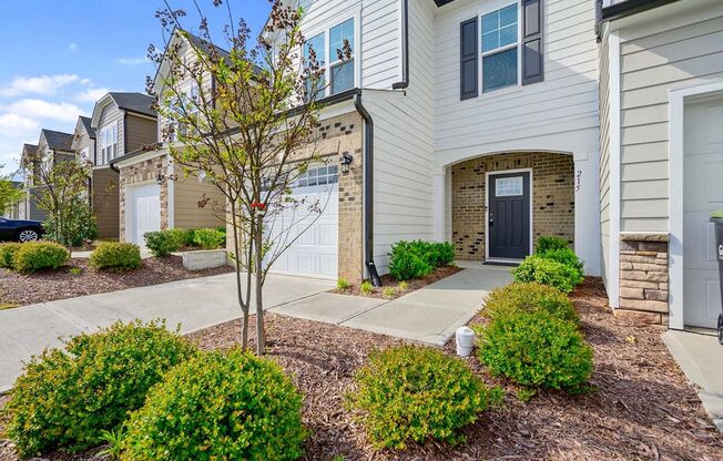 Roomy Townhome in RTP