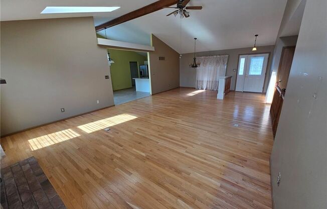 3 beds, 3 baths, 1,659 sqft, $2,900, Unit Rhine Court 3935