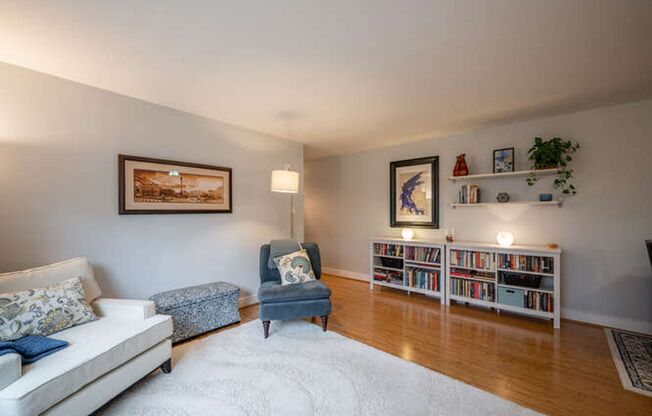 Beautiful 1 BR/1 BA Condo in Columbia Heights!