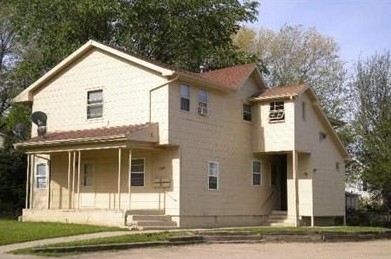 Cozy Two-Bedroom Apartment – Great Location, Great Price!