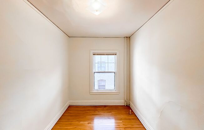 1325 West 27th St