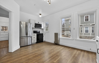 168 ELLIOT ST