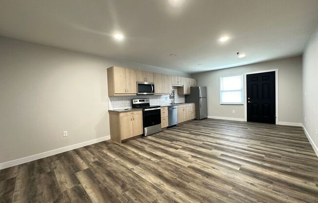 1 bed, 1 bath, 553 sqft, $785, Unit = 10