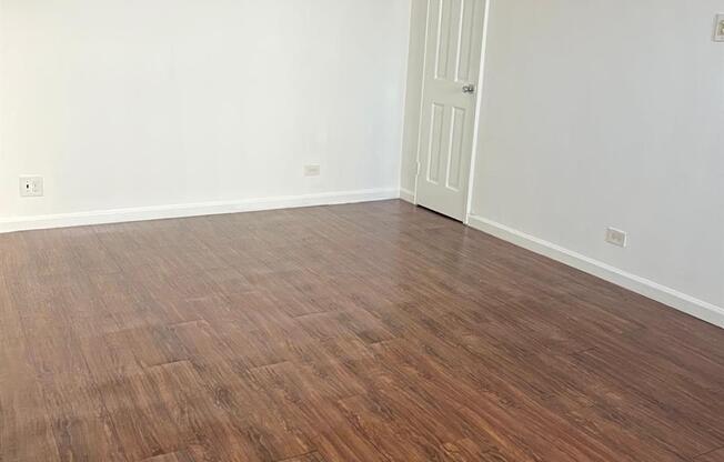 Studio, 1 bath, 450 sqft, $2,700, Unit 6X