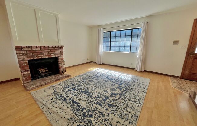 Gorgeous Torrance/Redondo Beach condo