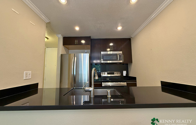 Charming 1-Bedroom with Resort-Style Amenities in San Bruno