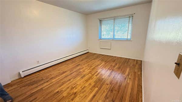 3 beds, 2 baths, 1,100 sqft, $3,000