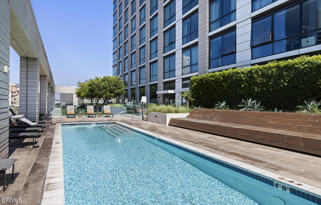 1 bed, 1 bath, 752 sqft, $3,811, Unit 911