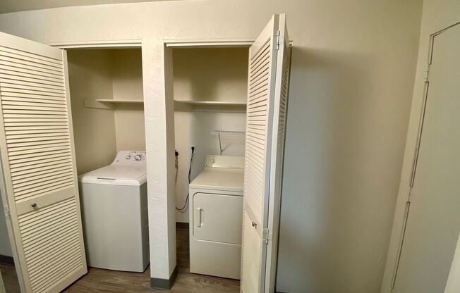 2 beds, 2 baths, 1,150 sqft, $1,712, Unit 0172