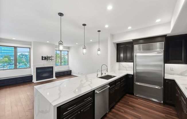 Beautiful 3BD/3.5BA W/ A/C and 2-Car Attached Garage in Hillcrest!