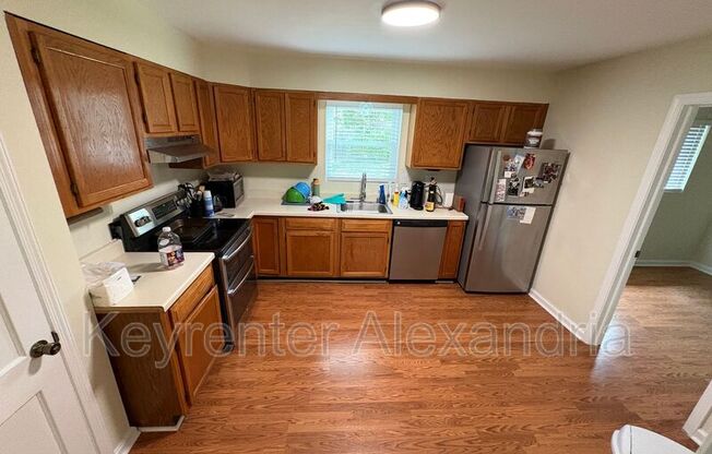 2826 JAMES DR
