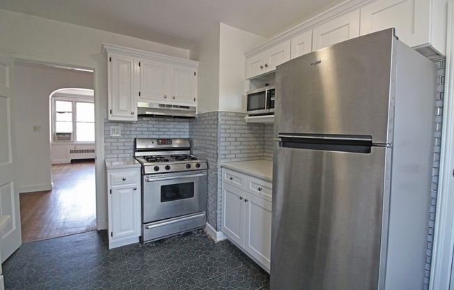 80 STRATHMORE RD