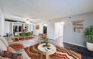 1 bed, 1 bath, 760 sqft, $1,150, Unit 81H