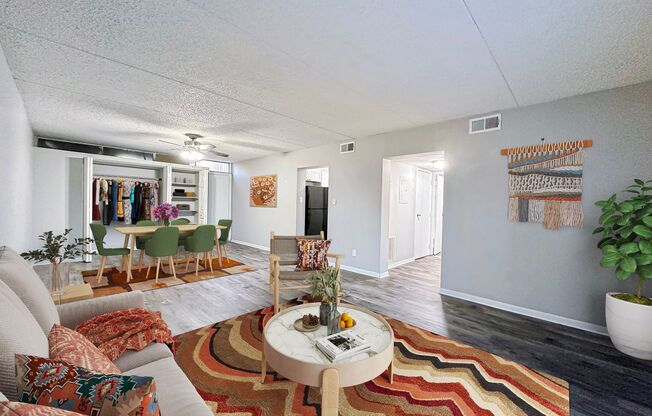 1 bed, 1 bath, 760 sqft, $1,150, Unit 81H