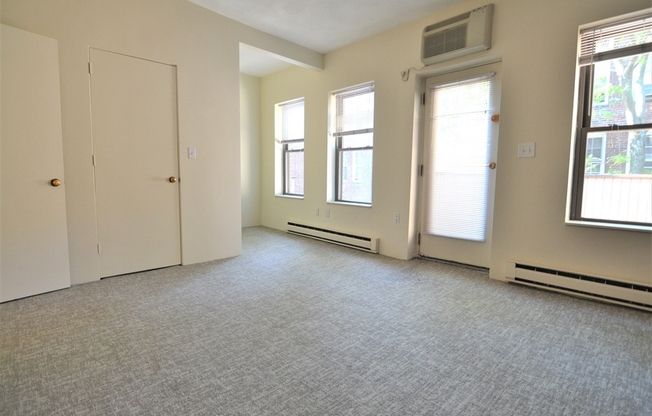 2 beds, 1 bath, 970 sqft, $4,075, Unit 63-6