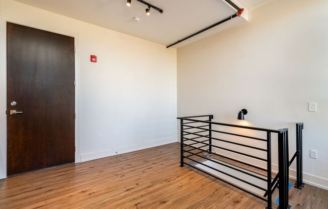 Studio, 1 bath, $1,000, Unit 875 Michigan Ave Apt. 305