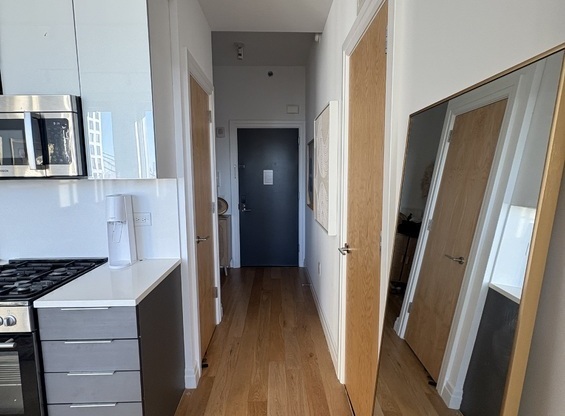 1 bed, 1 bath, $4,595, Unit 1507