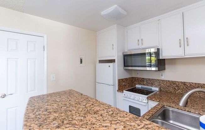 1 bed, 1 bath, 578 sqft, $2,150, Unit 36