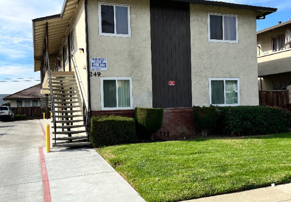 249 Pamela Ave