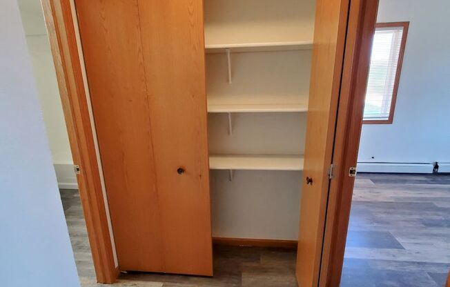 2 beds, 1 bath, 800 sqft, $1,389, Unit 4526-1