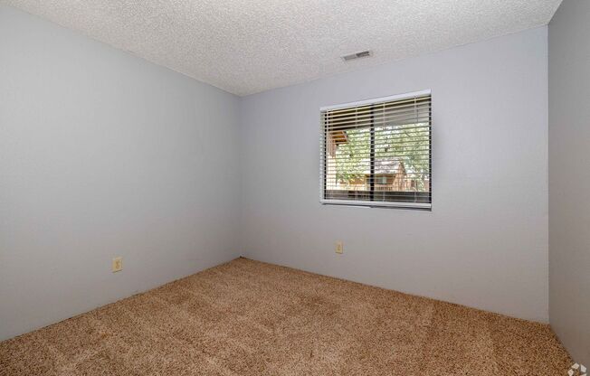 1 bed, 1 bath, 600 sqft, $815