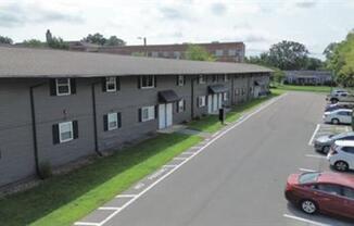 2215 WASHINGTON PIKE