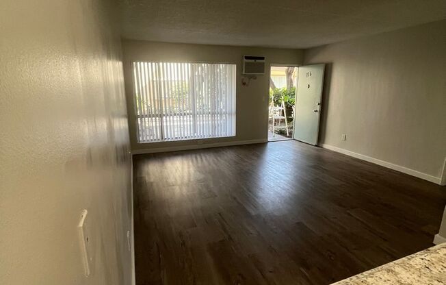 2 beds, 1 bath, 953 sqft, $2,250, Unit Unit 116