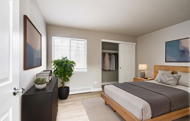 2 beds, 1 bath, 878 sqft, $1,349, Unit 4613-06