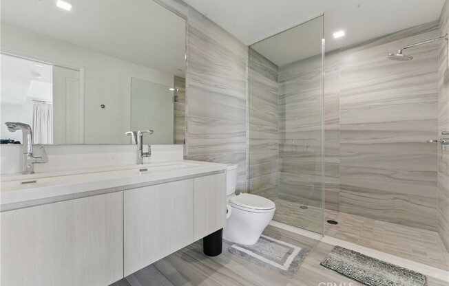 2 beds, 2 baths, 1,353 sqft, $5,500, Unit 1010