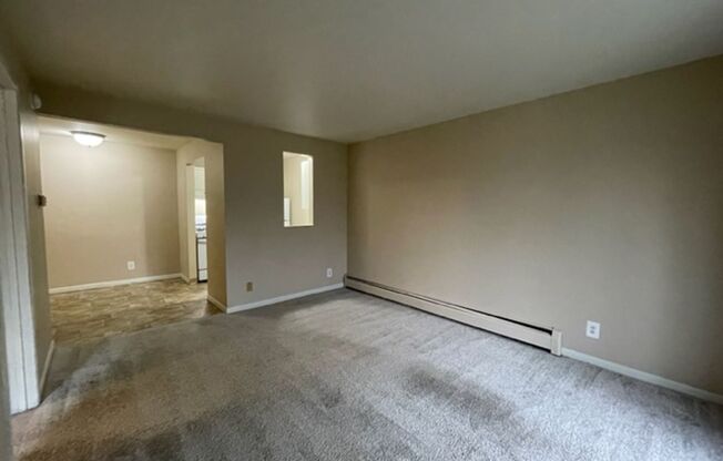 1 bed, 1 bath, 600 sqft, $925, Unit 2915 205