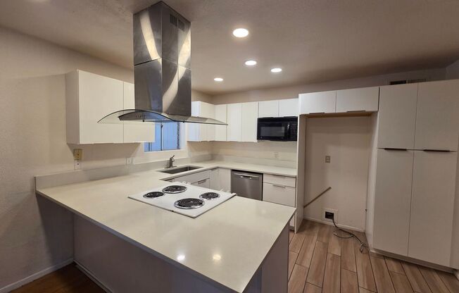 Beautiful 4 bed - 2 bath in Mesa!