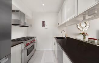 2 beds, 2 baths, 1,076 sqft, $9,750, Unit 9DD